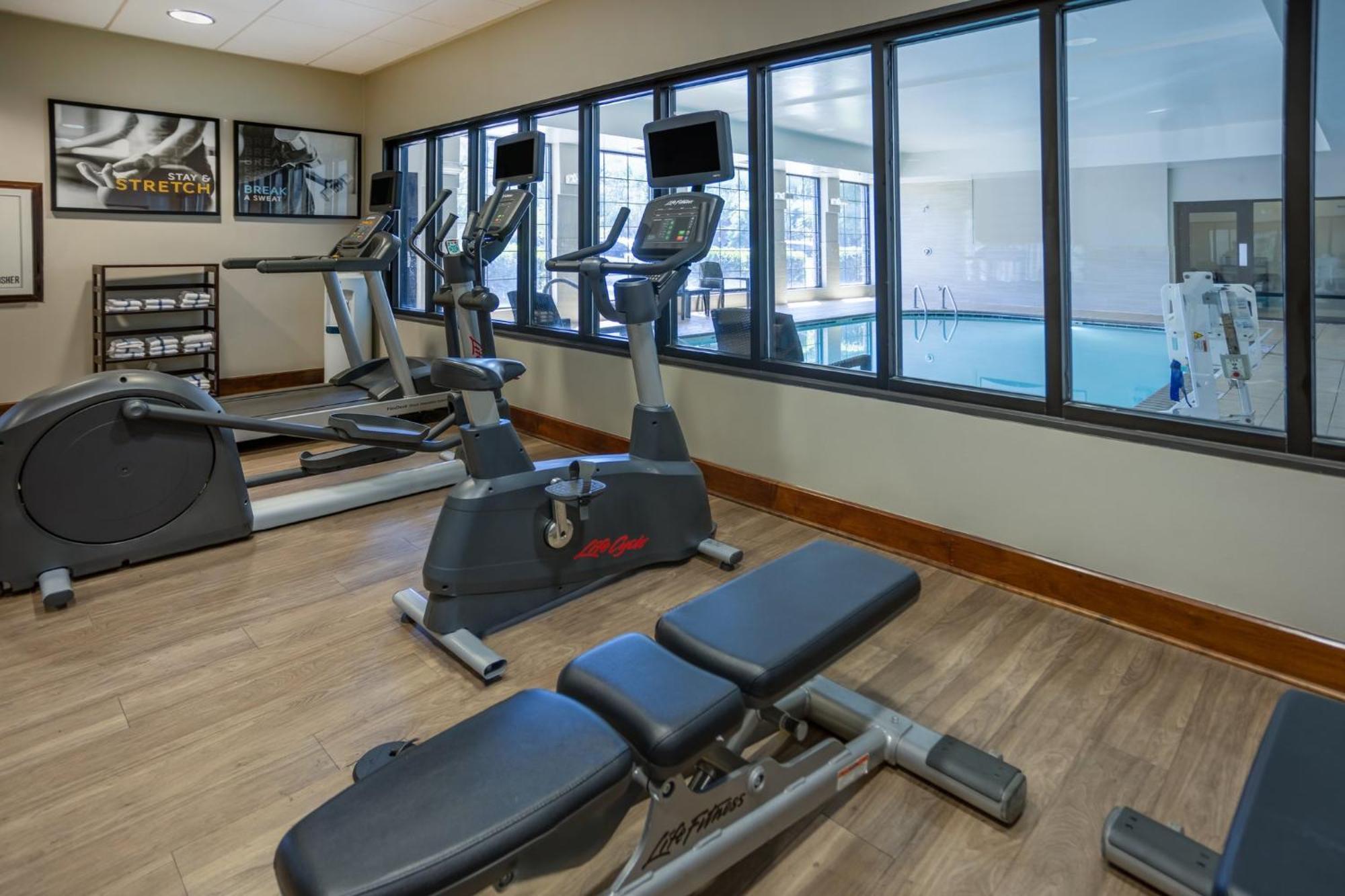 Staybridge Suites Wilmington East By Ihg Dış mekan fotoğraf